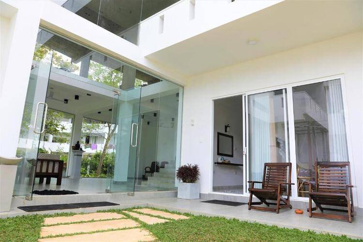 Villa Kaya Guest House