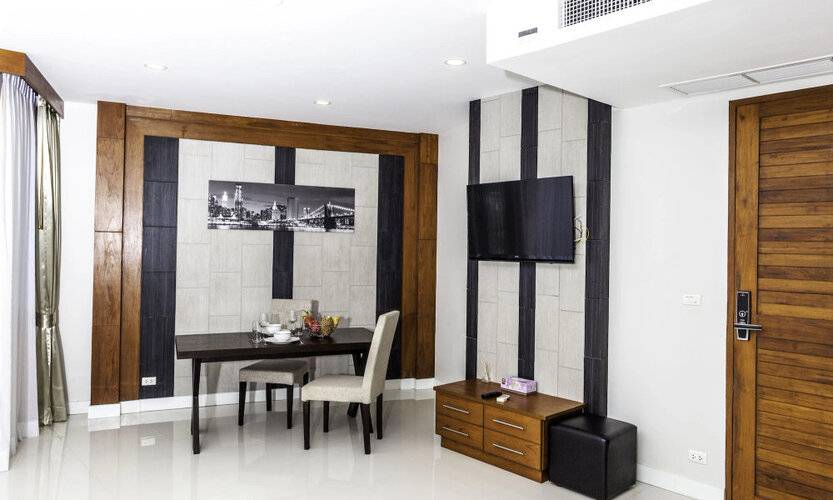 Q Kata Residence