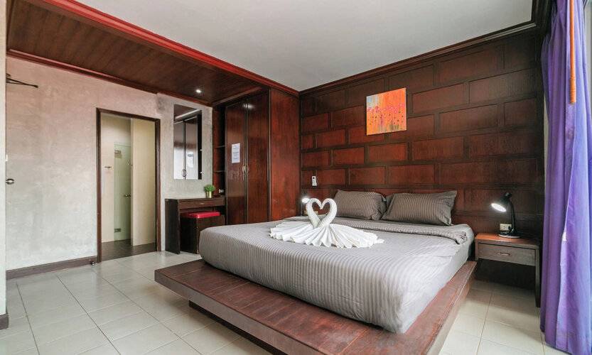 Ebs Hostel Phuket