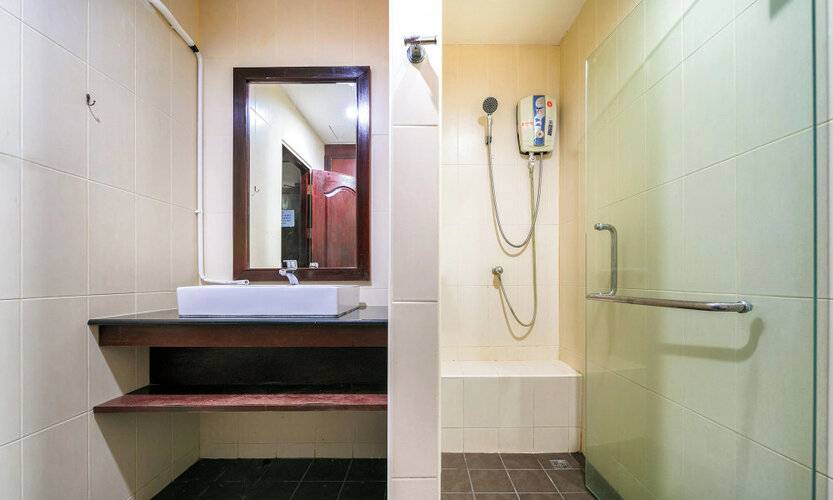 Ebs Hostel Phuket