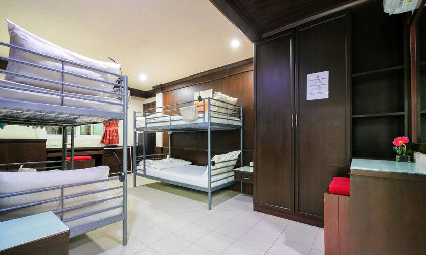Ebs Hostel Phuket