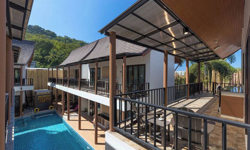 Blue Palm Residence Kata