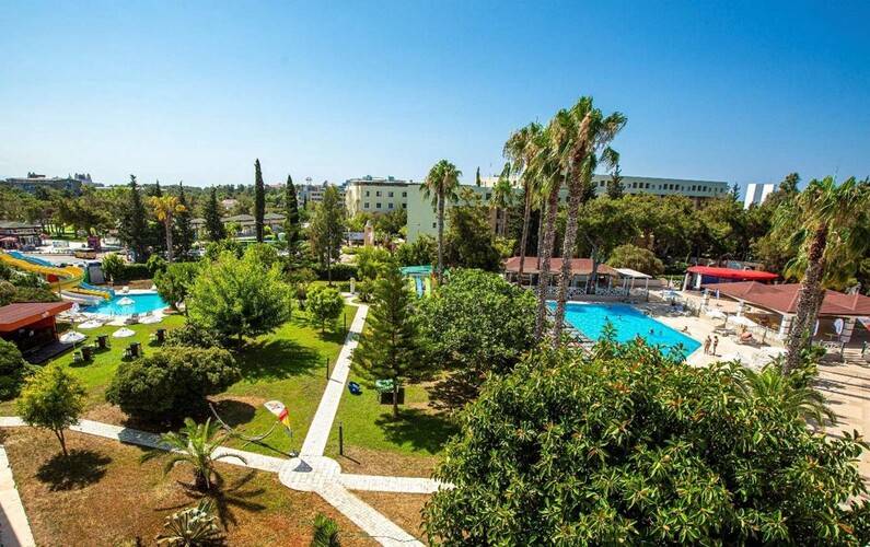 WB TRAVEL Serra Park