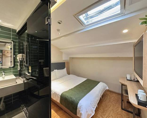 Green Tree Inn Express Beijing Xicheng District Dazhalan