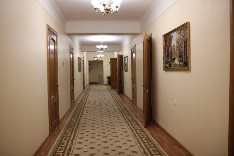 Отель Пик