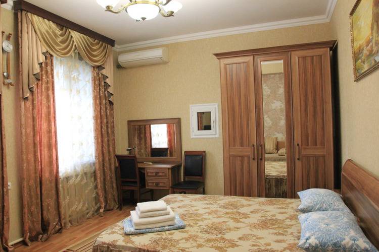 Отель Пик