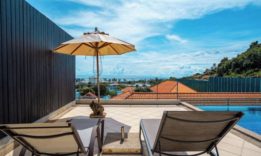 Hillside Seaview Residence