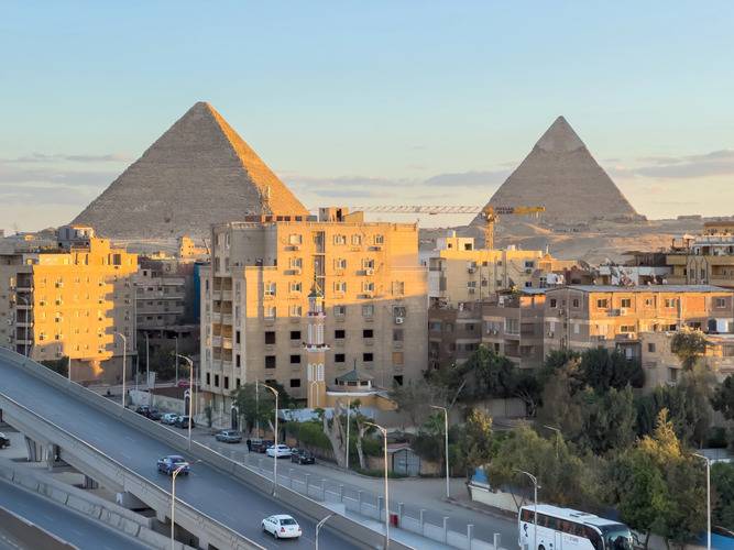 Royal Crown Hotel Giza Pyramids View