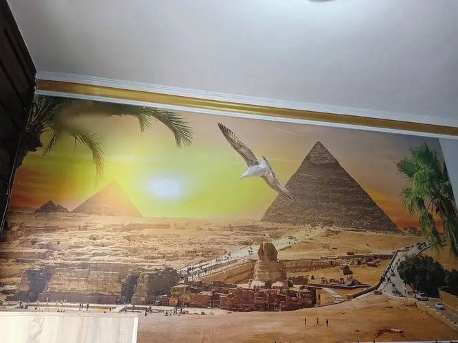 Falcon Pyramids Inn