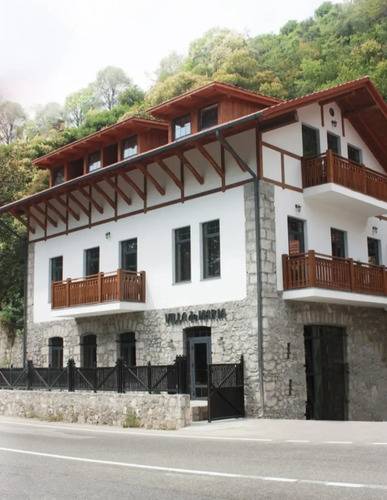 Villa De Maria