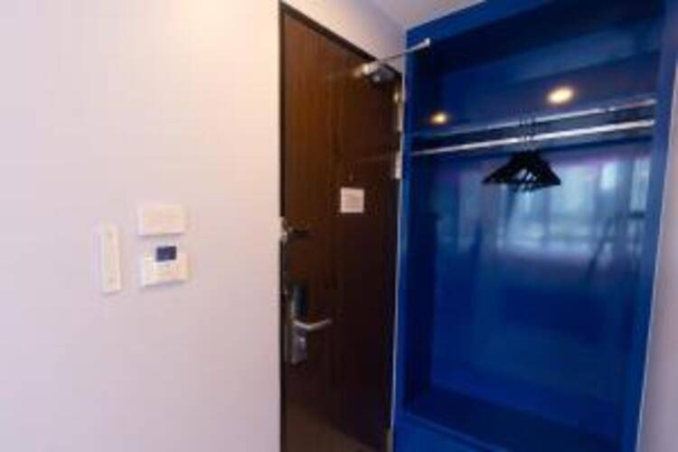 Spark Hotel - MRT Queen Sirikit