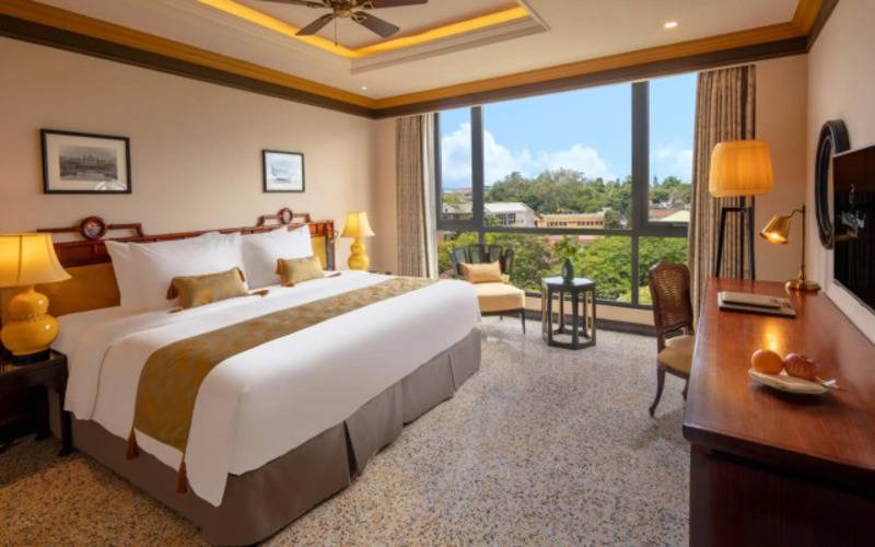 Silk Path Grand Hue Hotel