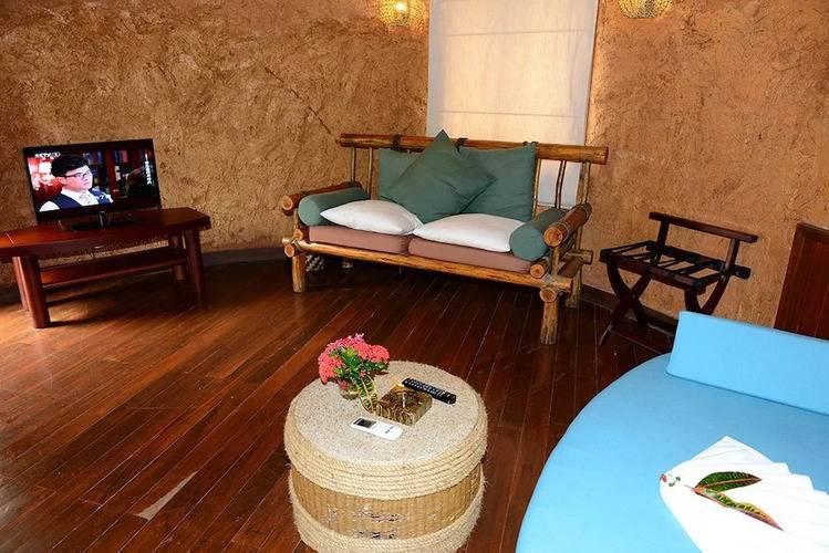 Yalong Bay Earthly Paradise Birds Nest Resort