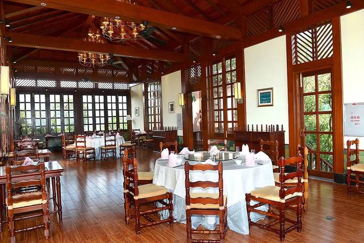 Yalong Bay Earthly Paradise Birds Nest Resort