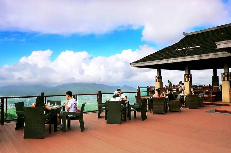 Yalong Bay Earthly Paradise Birds Nest Resort