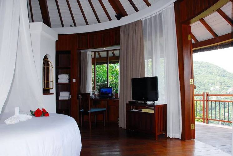 Yalong Bay Earthly Paradise Birds Nest Resort