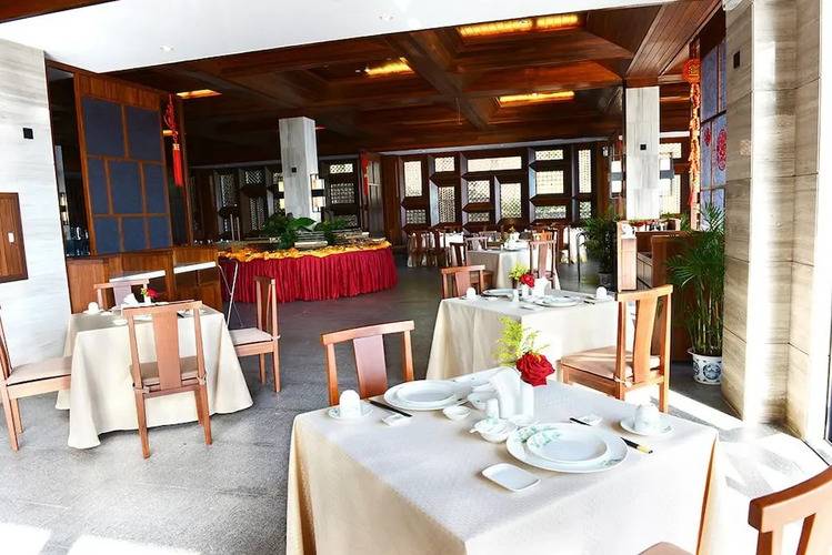 Yalong Bay Earthly Paradise Birds Nest Resort