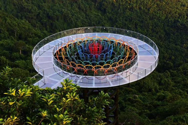Yalong Bay Earthly Paradise Birds Nest Resort