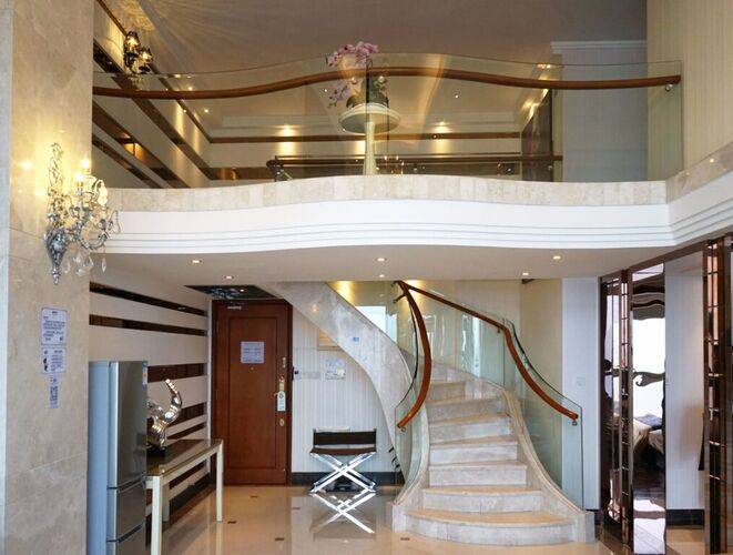 South & North International Apartment