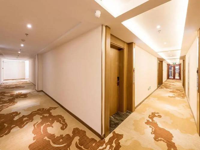 James Joyce Coffetel (Beijing Yizhuang Majuqiao Jingdong Headquarters Jinghai Road Subway Station)