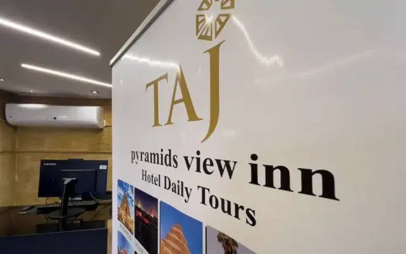 Taj Pyramids View Inn