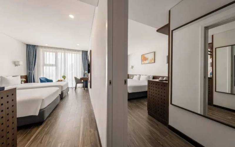 Mangata Beachfront Hotel