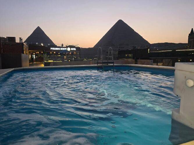 Pyramids Height Hotel & Pyramids Master Scene Rooftop