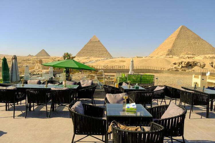 Pyramids Height Hotel & Pyramids Master Scene Rooftop