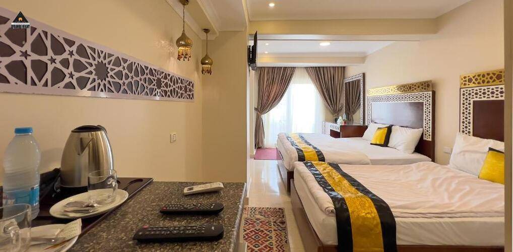 Pyramids Height Hotel & Pyramids Master Scene Rooftop