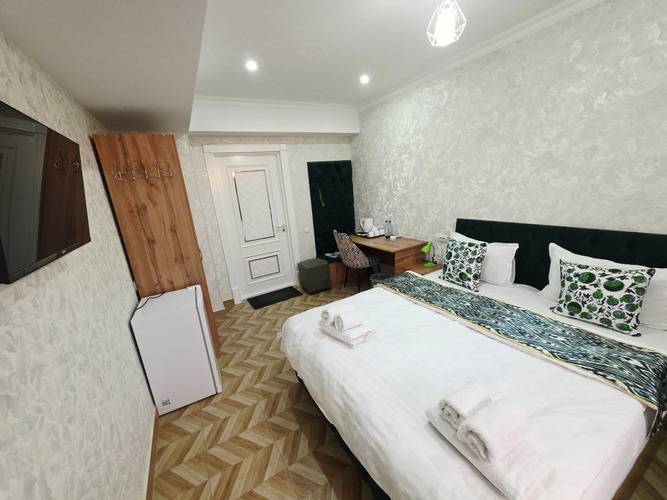 Samarkand Imron Hotel