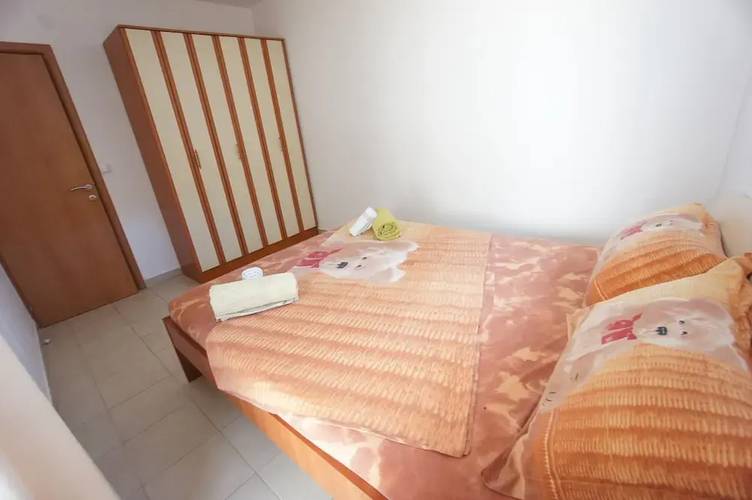 Petrovac Bay Apartments