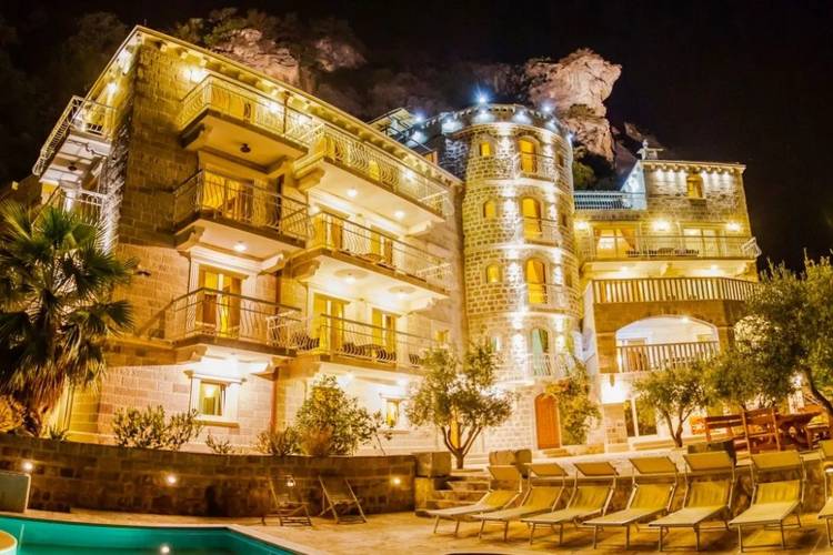 Pietra Mare Apartments