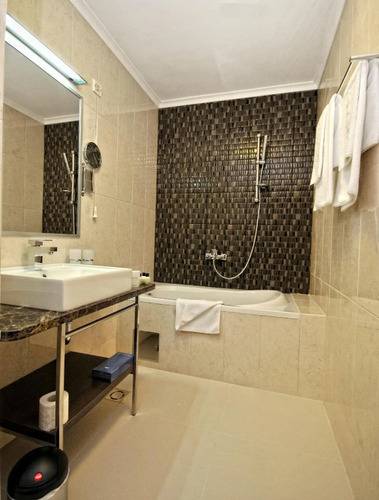 Hotel Tara
