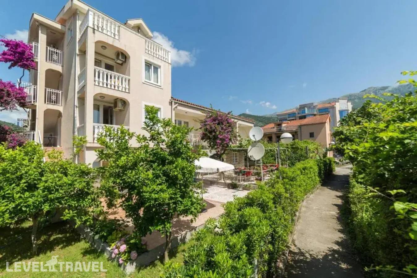 Отель Apartments Elena — Будва, Черногория