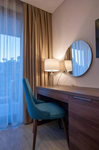 Отель Twelve By Aycon