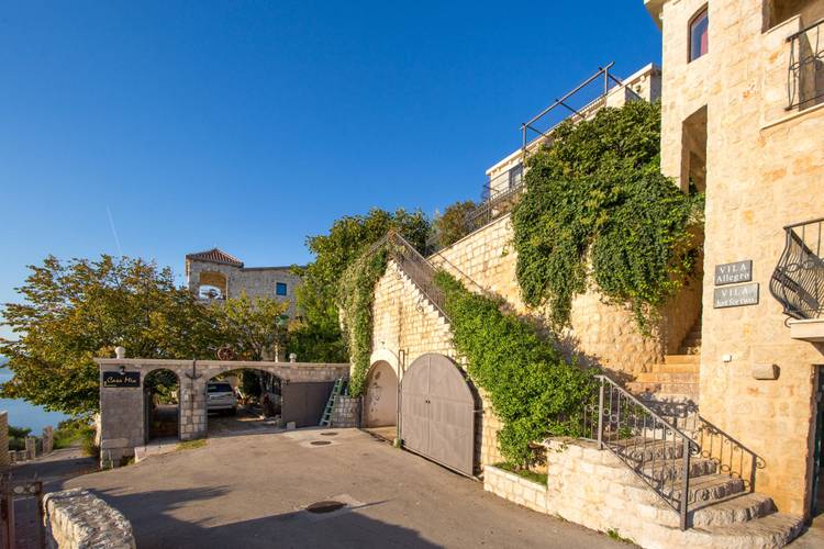 Olive Resort