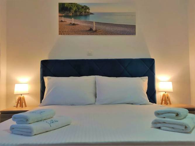 Kala Rooms & Suites