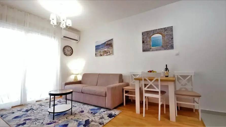 Kala Rooms & Suites