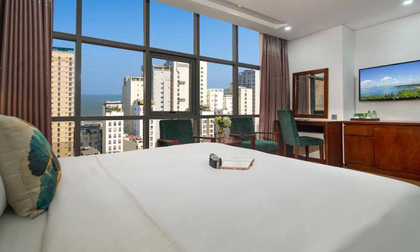 Crystal Hotel