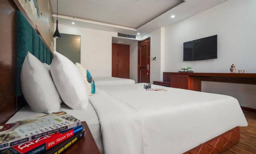 Crystal Hotel