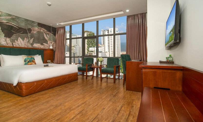 Crystal Hotel