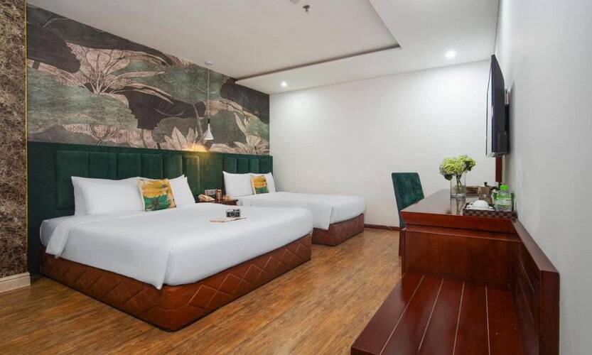 Crystal Hotel