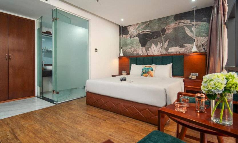 Crystal Hotel