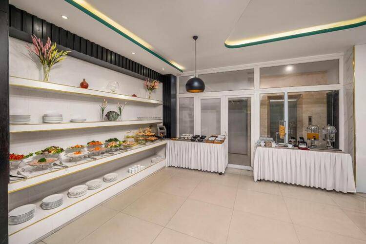 Elc Hotel