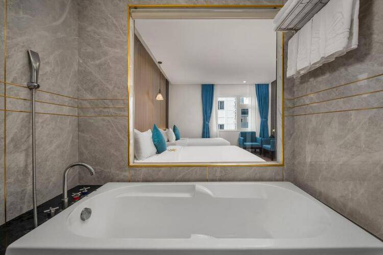 Elc Hotel