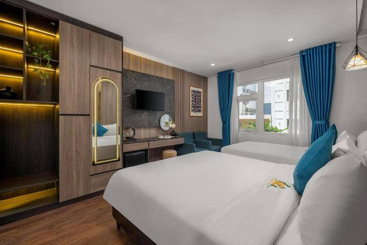 Elc Hotel