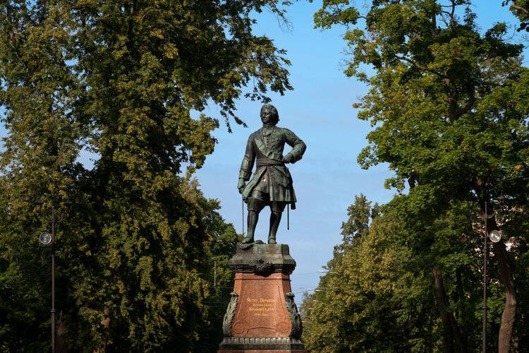 Экскурсионный Тур «По Следам Великих: Кронштадт, Царское Село И Павловск»