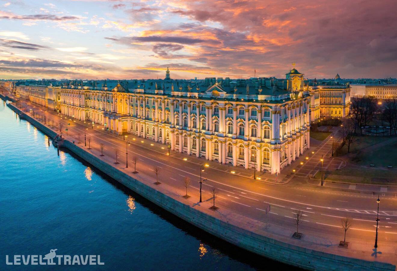 Отель Экскурсионный Тур «Петербург С Воды И Набережных» — Санкт-Петербург, Россия