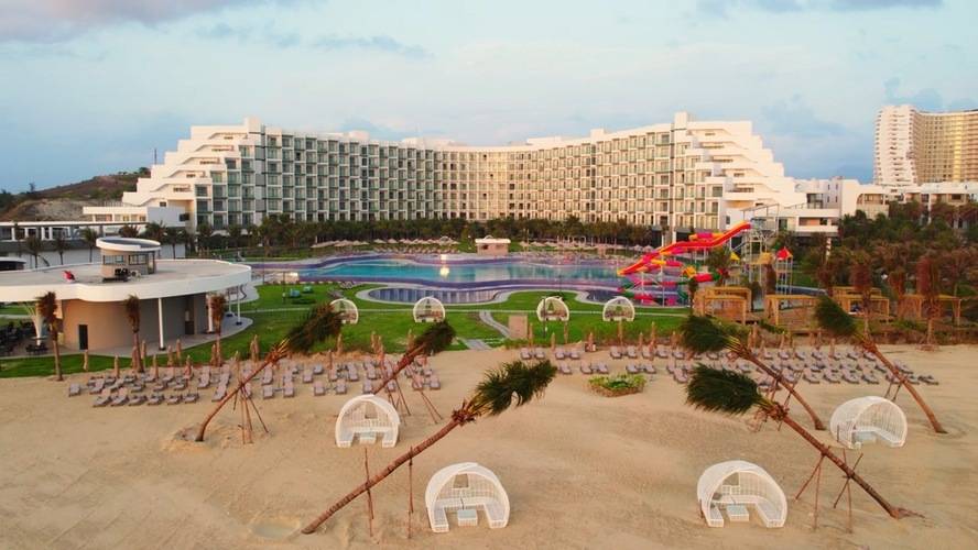 Lugano Hotel & Resort Cam Ranh
