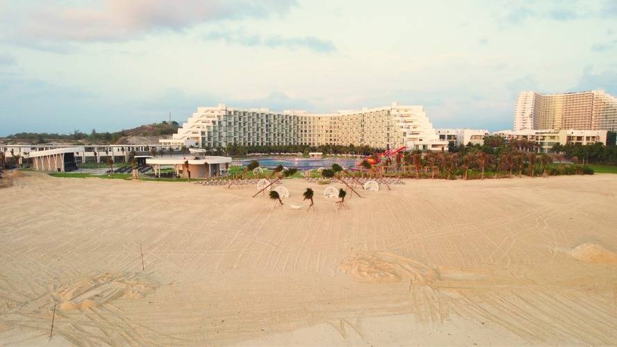 Lugano Hotel & Resort Cam Ranh